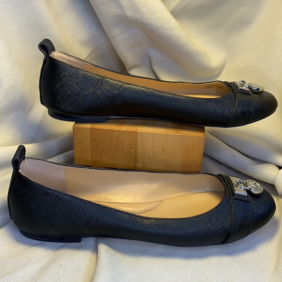 Michael Kors almost NEW leather ballet flats - Picture 5 of 14